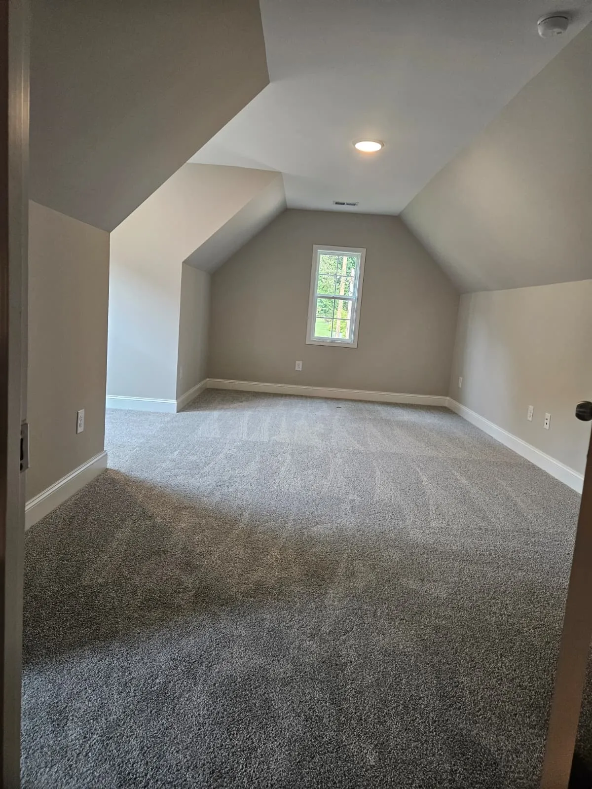 Finished interior space by Peters Prestigious Properties Inc.