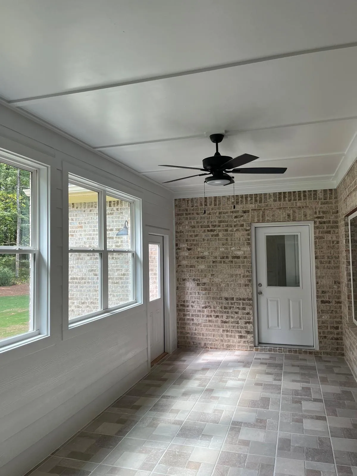 Finished interior space by Peters Prestigious Properties Inc.